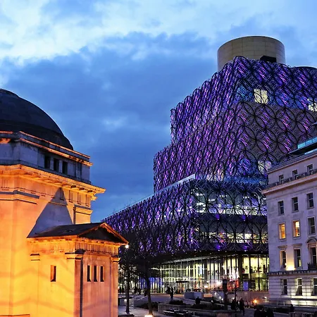 Crowne Plaza By Ihg Hotel 4*