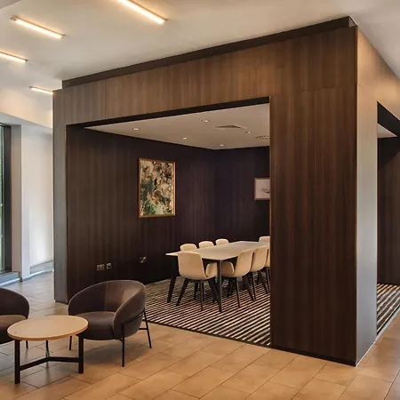 Crowne Plaza By Ihg Hotel